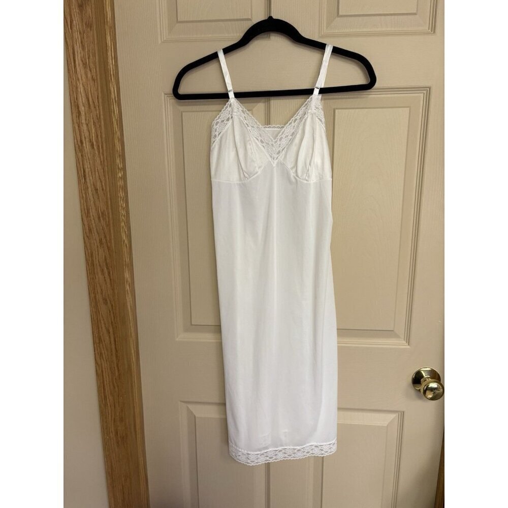 Vintage Vanity Fair Full Slip Off White Nylon Lace Made in USA Size 34